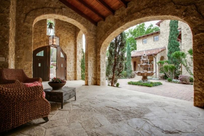 Hot Property: 4636 Chapel Hill Road | D Home